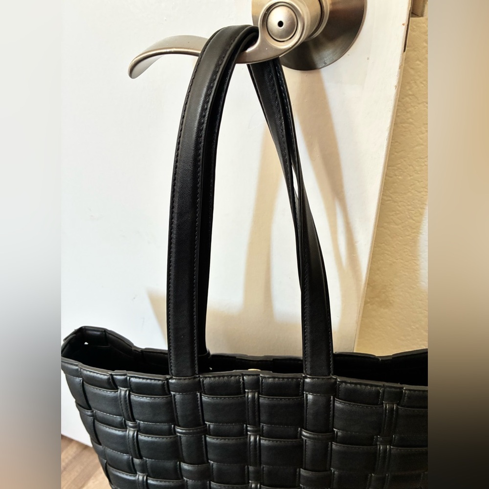 Michael Kors Black Quilted Tote With Wallet! - Picture 7 of 16